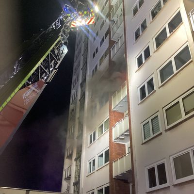FW-OB: Ausgedehnter Küchenbrand im Hochhaus