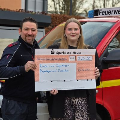 FW Grevenbroich: Aktion "NovemBart": Feuerwehrleute aus Grevenbroich sammeln über 9.000 Euro für Kinder- und Jugendhospiz