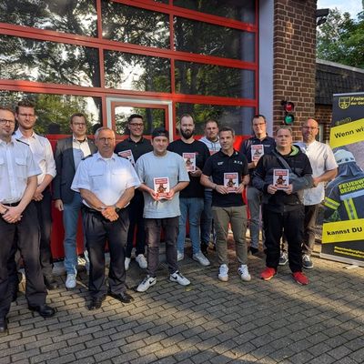 FW-KLE: Freiwillige Feuerwehr Bedburg-Hau begrüßt 14 neue Mitglieder - Werbeaktion zeigt großen Erfolg