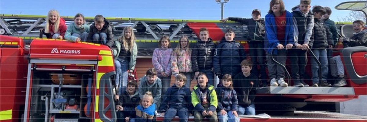FW Menden: Brandschutzerziehung im Kindergarten und in der Grundschule Schwitten