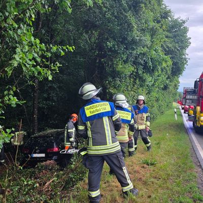 FW-Radolfzell: Verkehrsunfall zwischen Radolfzell und Möggingen