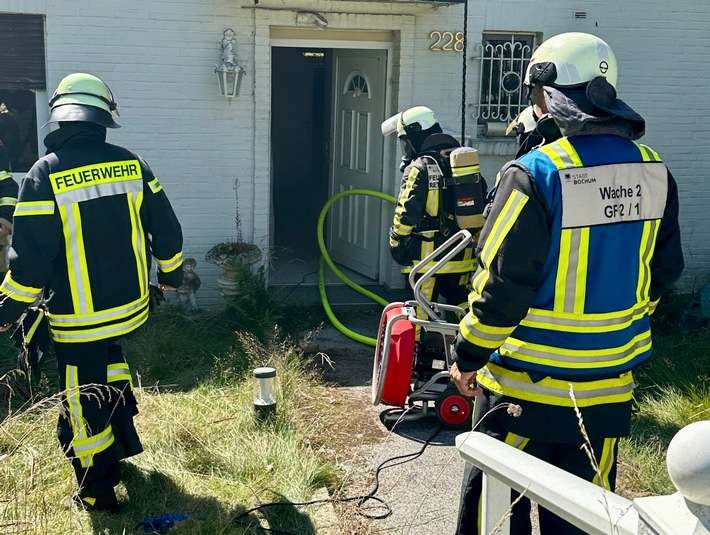 FW-BO: Kellerbrand in Bochum Stiepel