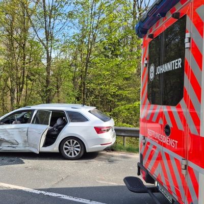 FW Südheide: Schwerer Verkehrsunfall auf der Weyhäuser Straße bei Unterlüß