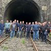 FW-OE: Feuerwehr Kirchhundem besichtigt Rahrbacher Tunnel während der Streckensperrung