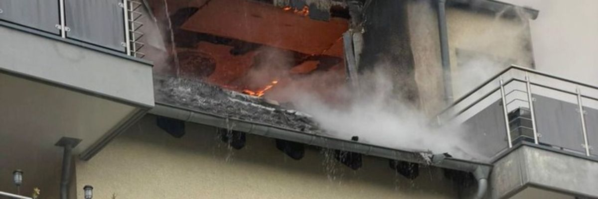 FW-RE: Dachstuhlbrand in Recklinghausen-König Ludwig