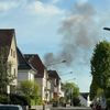 FW-DT: Garagenbrand - Deutliche Rauchsäule bereits auf Anfahrt sichtbar