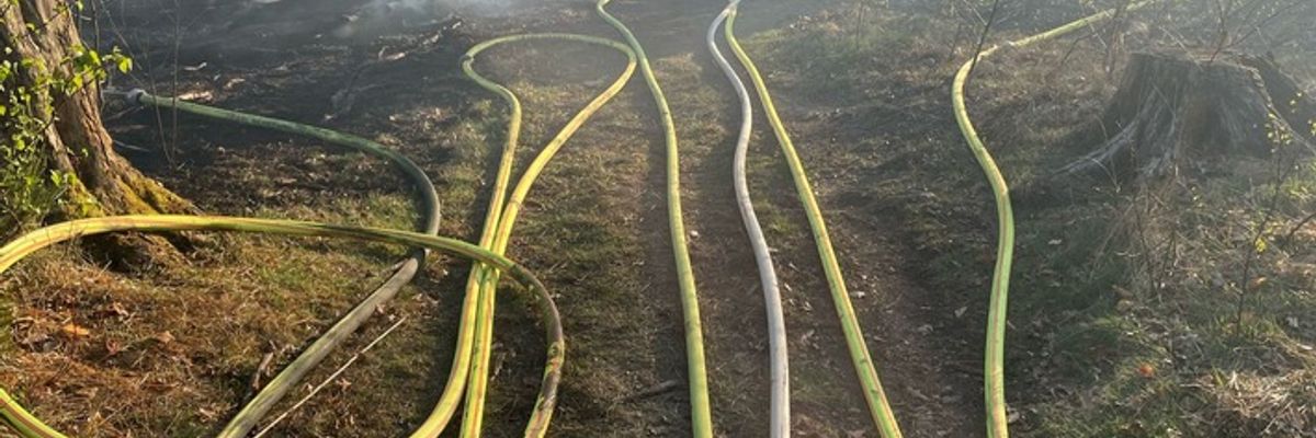 FW Overath: Waldbrand Ortsteil Brombach im Stadtgebiet Overath