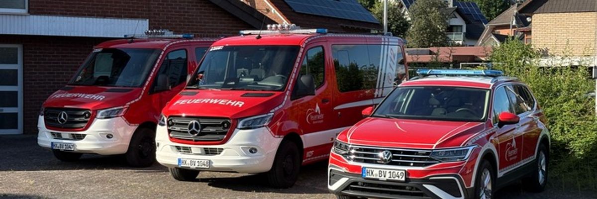 FW Beverungen: Feuerwehr Beverungen stellt neue Einsatzfahrzeuge und moderne Logistikkomponenten offiziell in Dienst / Eine Investition in die Sicherheit der Beverunger Bevölkerung
