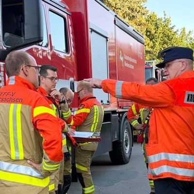 FW Lüchow-Dannenberg: +++ Angenommene Waldbrandsituation in Lüchow-Dannenberg +++ Kaltstart für die Kreisfeuerwehrbereitschaft +++