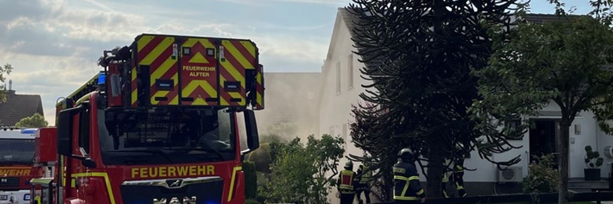 FW Alfter: Kellerbrand in Alfter-Witterschlick - eine Person verletzt