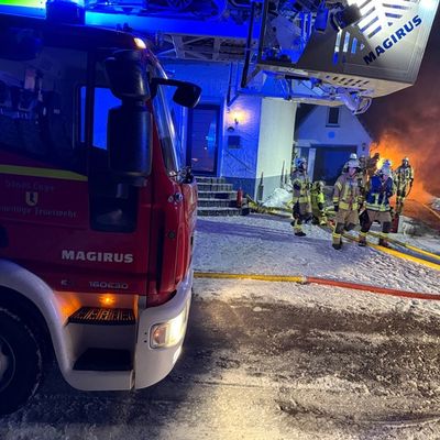 FW Lage: Carportbrand in Lage-Hörste