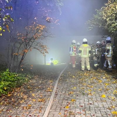 FW Lehrte: Haus nach Kellerbrand nicht bewohnbar