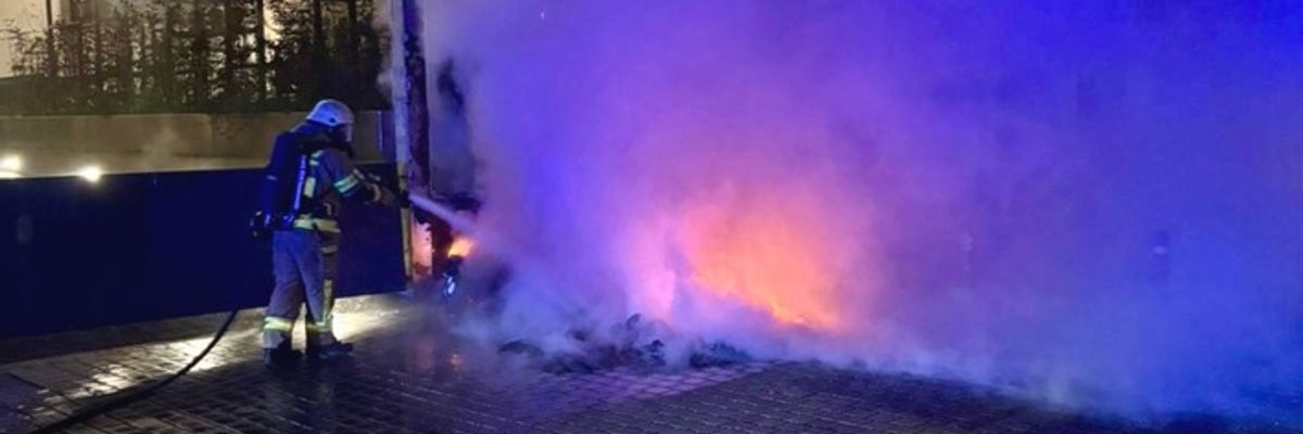 FW-RE: Brand mehrerer Mülltonnen in der Recklinghäuser Innenstadt