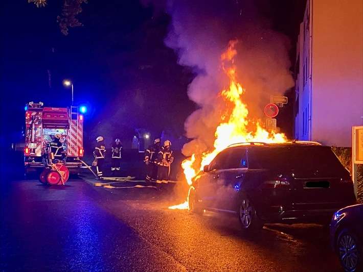 FW-MK: Zwei Kleinbrände in der Nacht