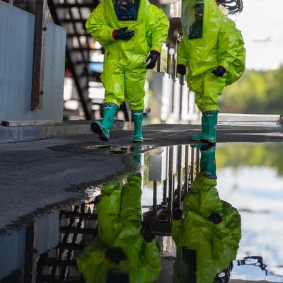 FW-OLL: Großangelegte Gefahrgutübung bei BÜFA in Altmoorhausen - Kreisgefahrgutbereitschaft des Landkreises Oldenburg trainiert den Ernstfall