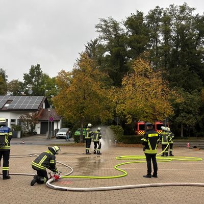 FW-WRN: Zwei Gruppen bestehen Bayerisches Leistungsabzeichen - gelebte Feuerwehrpartnerschaft seit mehr als vier Jahrzehnten