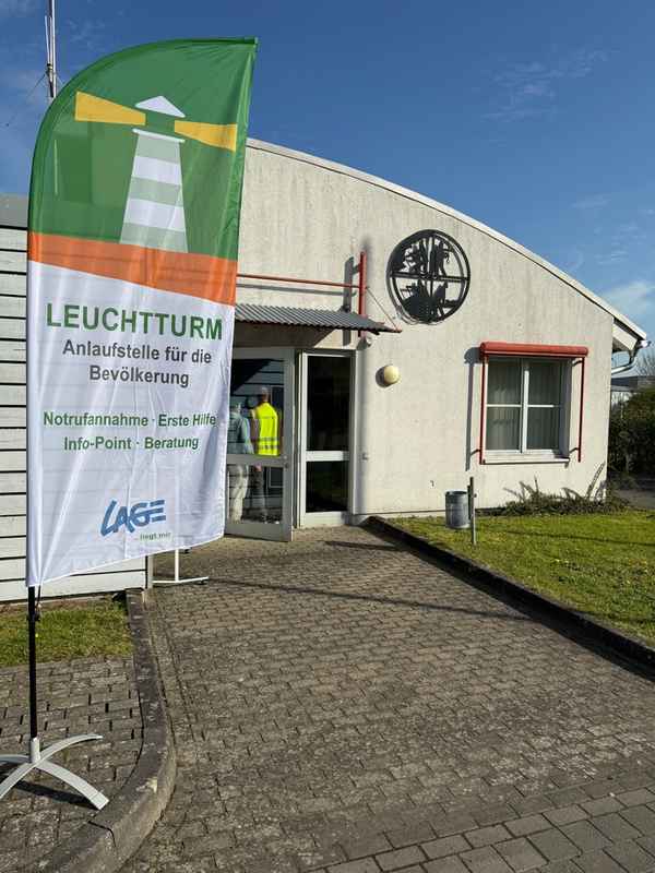 FW Lage: Leuchtturmübung in Kachtenhausen: Feuerwehr bereitet sich auf Stromausfall-Szenarien vor