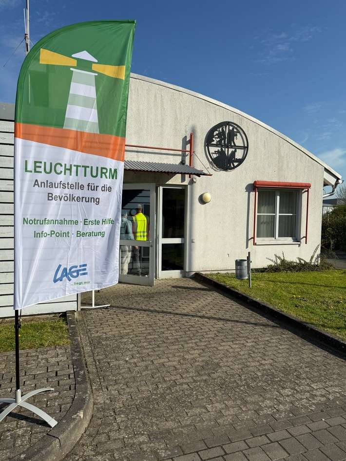 FW Lage: Leuchtturmübung in Kachtenhausen: Feuerwehr bereitet sich auf Stromausfall-Szenarien vor
