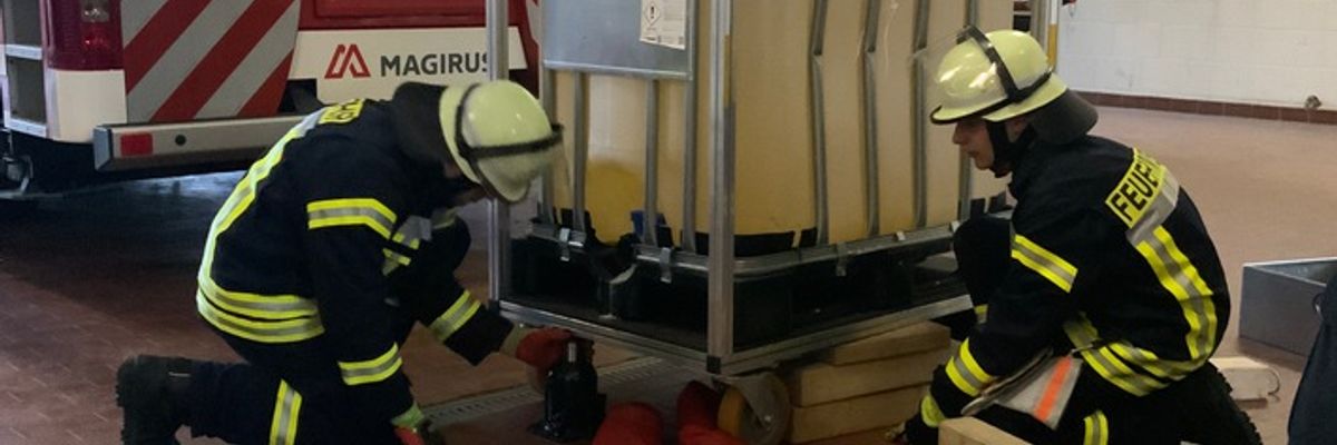 FW Beverungen: Nachwuchs für den Einsatz: 24 Feuerwehrkräfte meistern Grundlehrgang