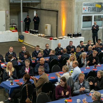FW-MK: 23 neue Brandmeister für die Feuerwehren im Märkischen Kreis