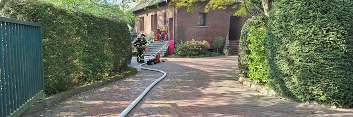 FW Bocholt: Zimmerbrand am Stadtring