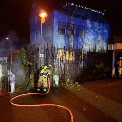 FW Bad Honnef: Unruhiger Jahreswechsel für die Feuerwehr Bad Honnef