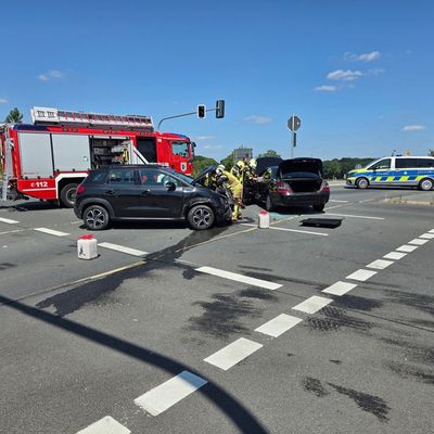 FW Datteln: Verkehrsunfall und Sprengung eines Kampfmittelfundes fordern Feuerwehr Datteln