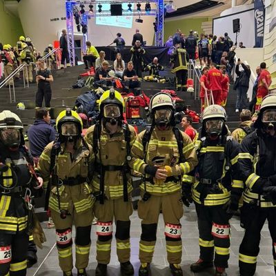 FW-OLL: Feuerwehr-Power beim Blaulichtlauf im Klimahaus in Bremerhaven