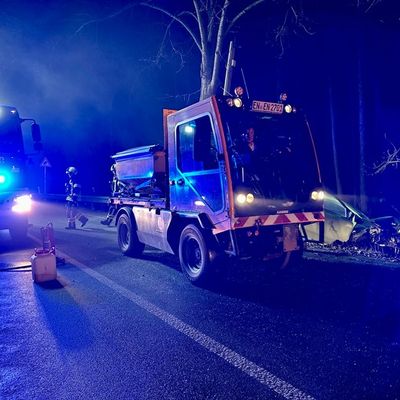FW-EN: Schwerer Verkehrsunfall auf der Haßlinghauser Straße gefolgt von weiterem Unfall auf der Bochumer Straße