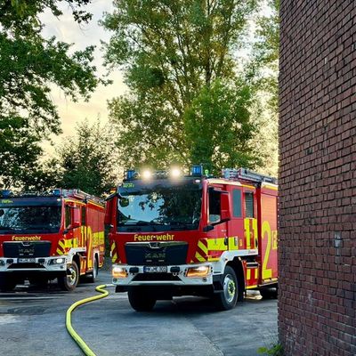 FW Menden: Mehrere zeitgleiche Einsätze für die Feuerwehr Menden