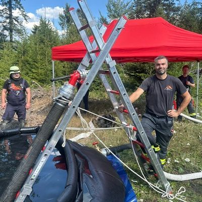 KFV-CW: Waldbrand in Enzklösterle / Große Entfernungen für Wasserversorgung