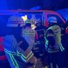 FW-NE: Wohnungsbrand am 24.12.2025 in einem Mehrfamilienhaus greift auf Dachstuhl über. Mehrere Personen über tragbare Leitern gerettet.