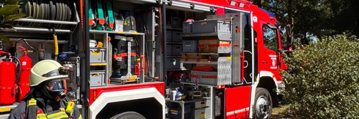 FW-OLL: Küchenbrand in Achternholt - Frau mit Verdacht auf Rauchgasvergiftung im Krankenhaus