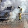 FW-OLL: Feuerwehr Groß Ippener löscht brennenden PKW auf der Autobahn A1