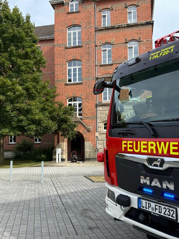 FW-DT: Küchenbrand in der Emilienstraße