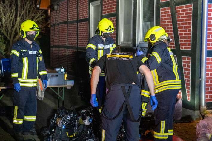 FW Flotwedel: Ausgedehnter Brand in Bockelskamp