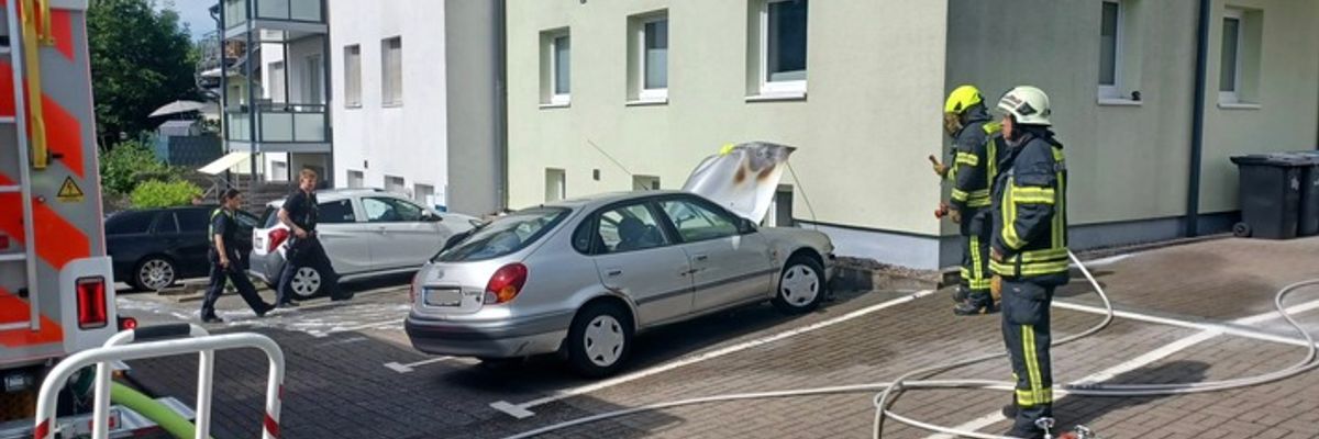 FW Leichlingen: Feuerlöscher richtig eingesetzt und größeren Schaden verhindert