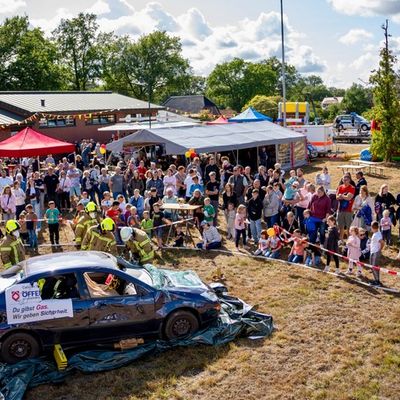 FW-OLL: Sommerfest der Feuerwehr Sage lockt knapp 1.000 Besucher an