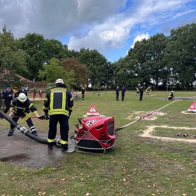 FFW Schiffdorf: Leistungsvergleich der Gemeindefeuerwehr Schiffdorf