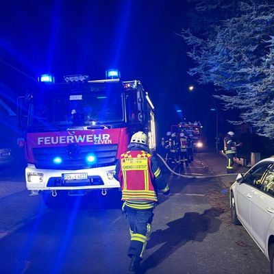 FW-ROW: Küchenbrand in Zeven: Feuerwehr kann schlimmeres verhindern