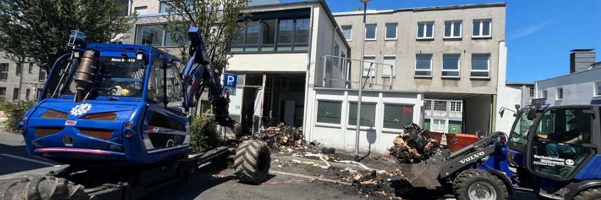 FW-Velbert: Umfangreicher Gefahrguteinsatz in Velbert-Mitte erfolgreich abgeschlossen