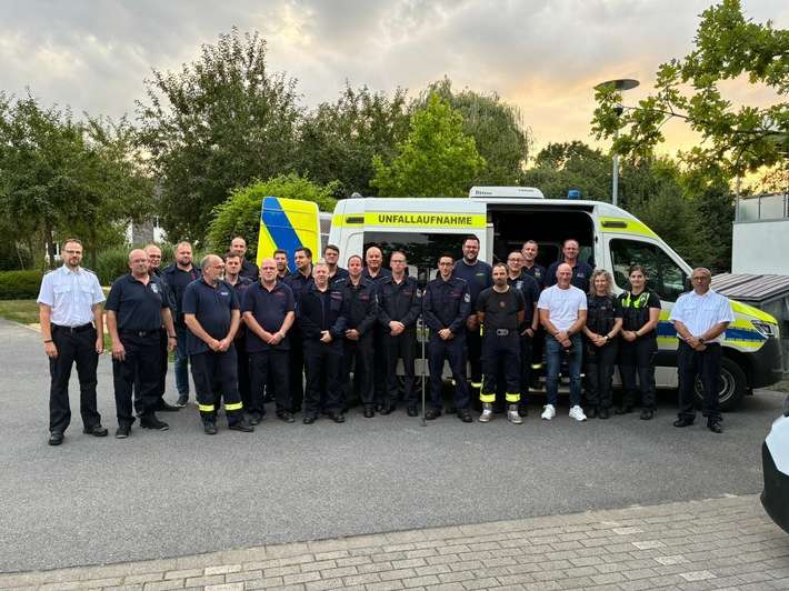 FW-KLE: Freiwillige Feuerwehr Bedburg-Hau trifft VU-Team der Kreispolizeibehörde Kleve