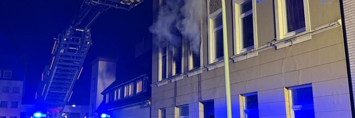 FW Bremerhaven: Einsatzreiche Nacht für die Feuerwehr Bremerhaven