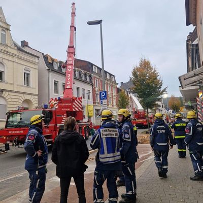 FW-EN: Hagener Straße zum Wochenstart wieder befahrbar - Intensiver Einsatz der Feuerwehr, des THW und der Hilfsorganisationen an der Hagener Str. in Gevelsberg nach 33 Stunden abgeschlossen