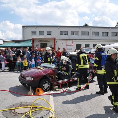 FW-EN: Tag der offenen Tür beim Löschzug Haßlinghausen - Samstag rockt Smithy in Fahrzeughalle- (mit der Bitte um Bekanntmachung in den örtlichen Medien)