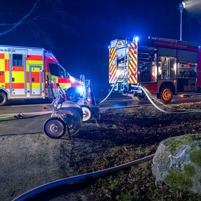 FW-RD: Feuer im Mehrfamilienhaus in Emkendorf