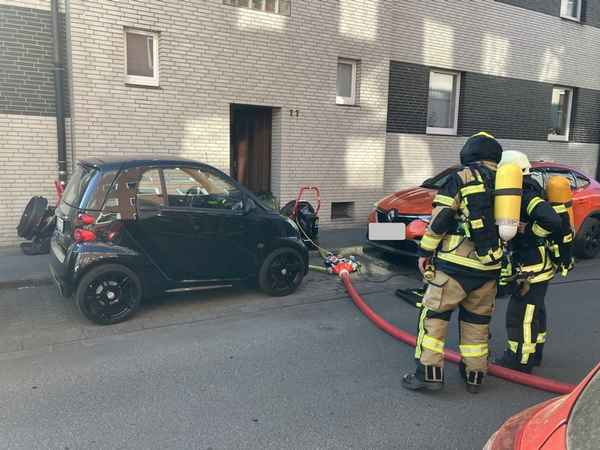 FW-OB: Zimmerbrand durch Feuerwehr schnell gelöscht