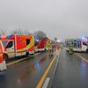FF Bad Salzuflen: Vier Verletzte nach schwerem Unfall auf der Autobahn 2 in Höhe Herford/Bad Salzuflen / Feuerwehr und Rettungsdienst ist mit 70 Einsatzkräften über mehrere Stunden im Einsatz