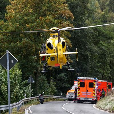 FW-MK: Motorradfahrer bei Verkehrsunfall lebensgefährlich verletzt