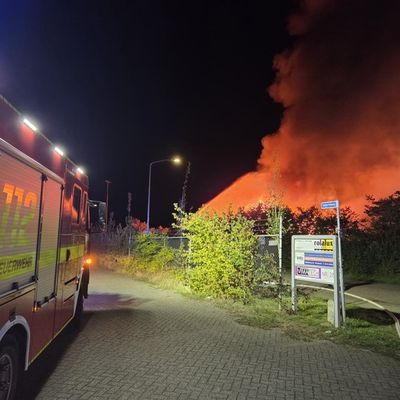 FW Bocholt: Löschzug Suderwick unterstützt bei Großbrand in Dinxperlo